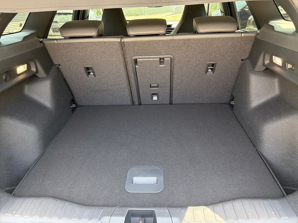 Ford Explorer 77 Premium Extended Range 5d