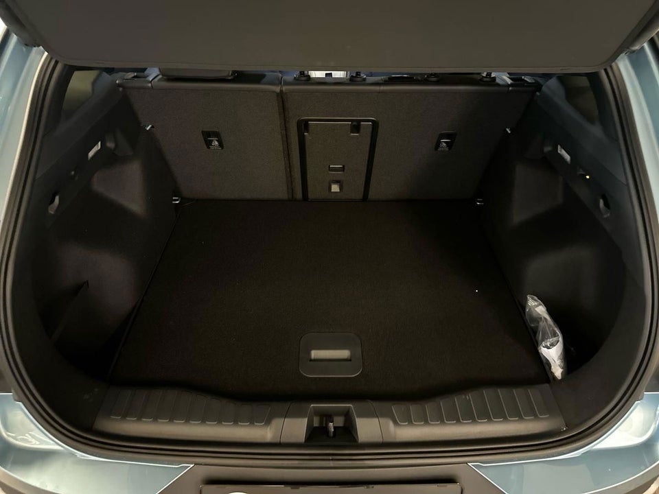 Ford Explorer 84 Premium Extended Range AWD 5d