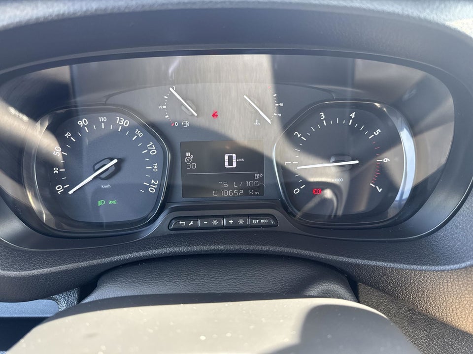 Toyota ProAce 2,0 D 144 Long Comfort Master 5d