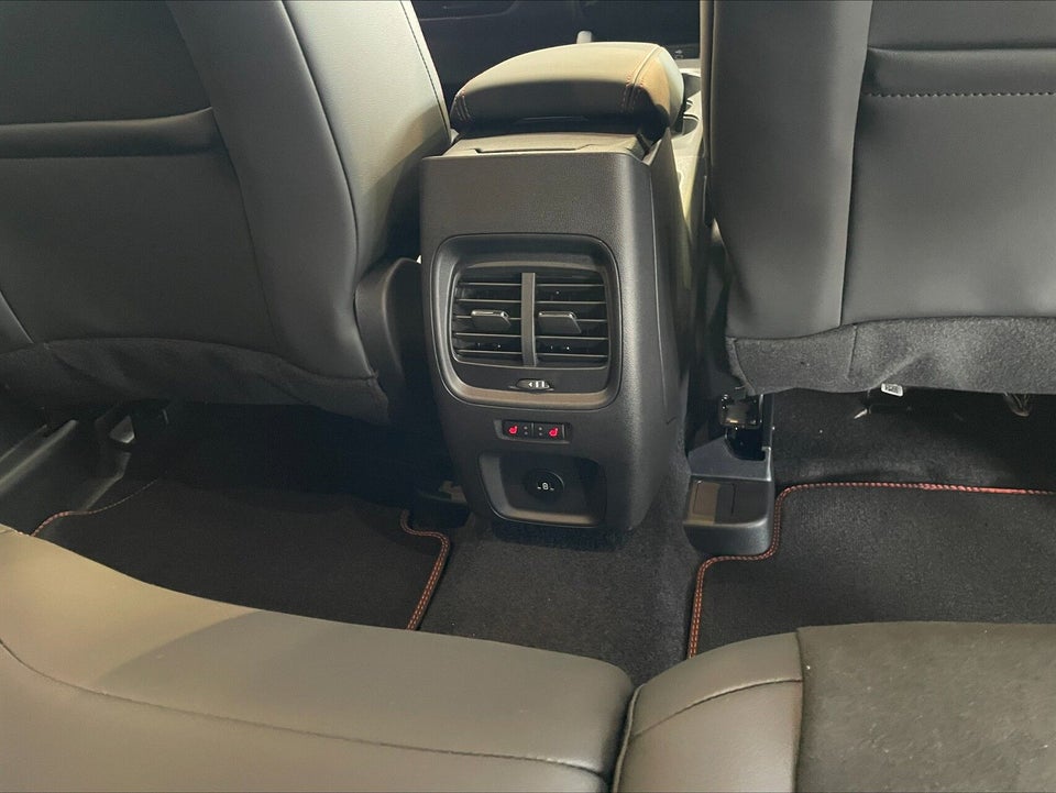 Ford Kuga 2,5 PHEV ST-Line X CVT 5d