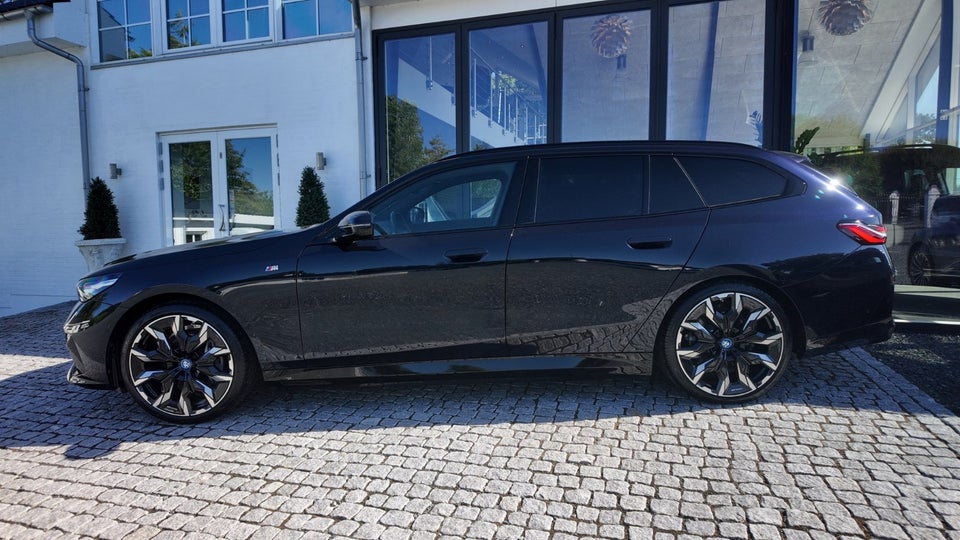 BMW i5 eDrive40 Touring M-Sport 5d