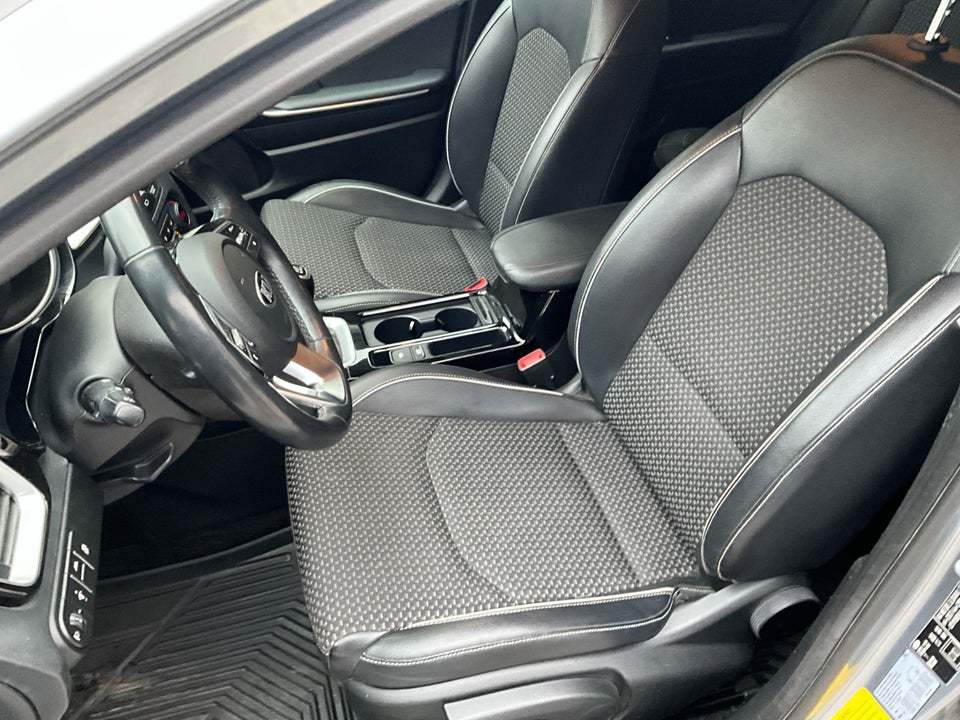 Kia Ceed 1,6 CRDi 136 Intro Edition SW 5d