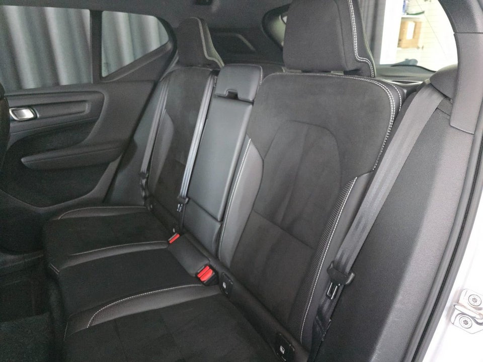 Volvo XC40 1,5 T5 ReCharge R-Design aut. 5d