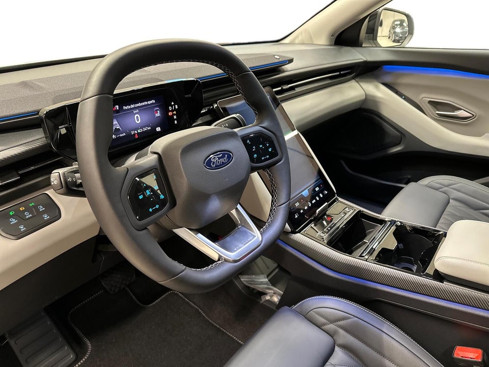 Ford Explorer 82 Premium Extended Range 5d