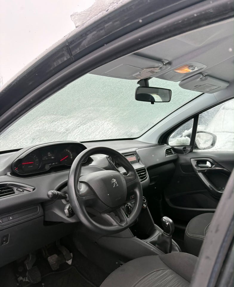 Peugeot 208 1,0 VTi Access 5d