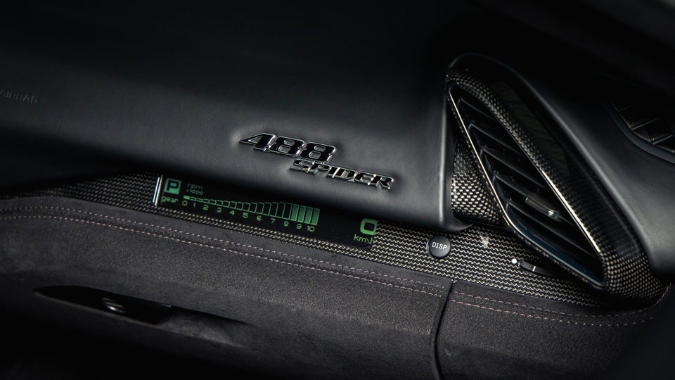 Ferrari 488 Spider 3,9 DCT 2d