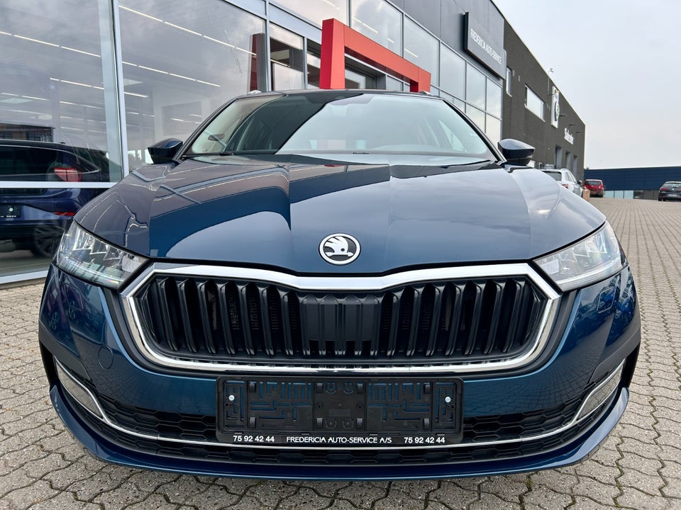 Skoda Octavia 1,4 TSi iV Plus Combi DSG 5d