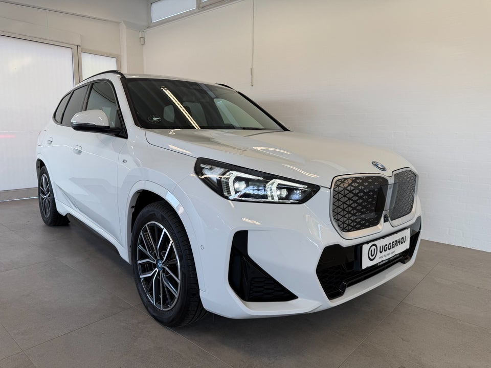 BMW iX1 xDrive30 M-Sport 5d