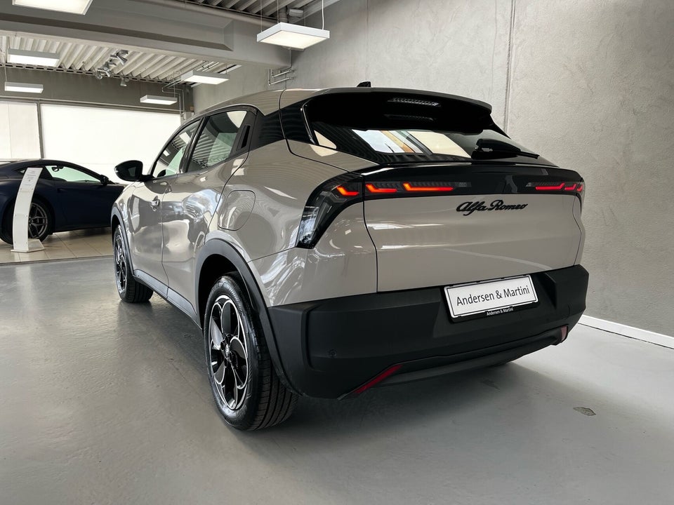 Alfa Romeo Junior Elettrica Core 5d