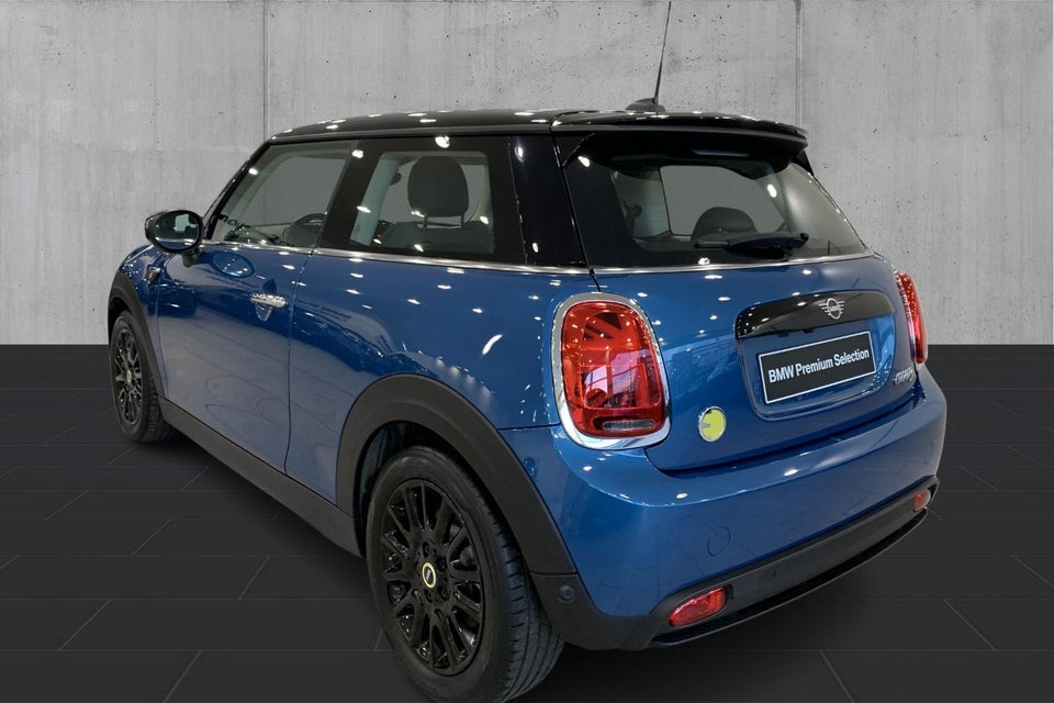 MINI Cooper SE Essential 3d