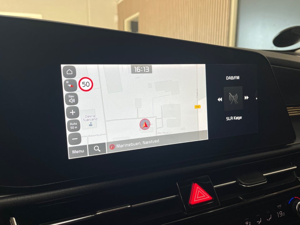 Kia Niro 64 EV Access Plus 5d