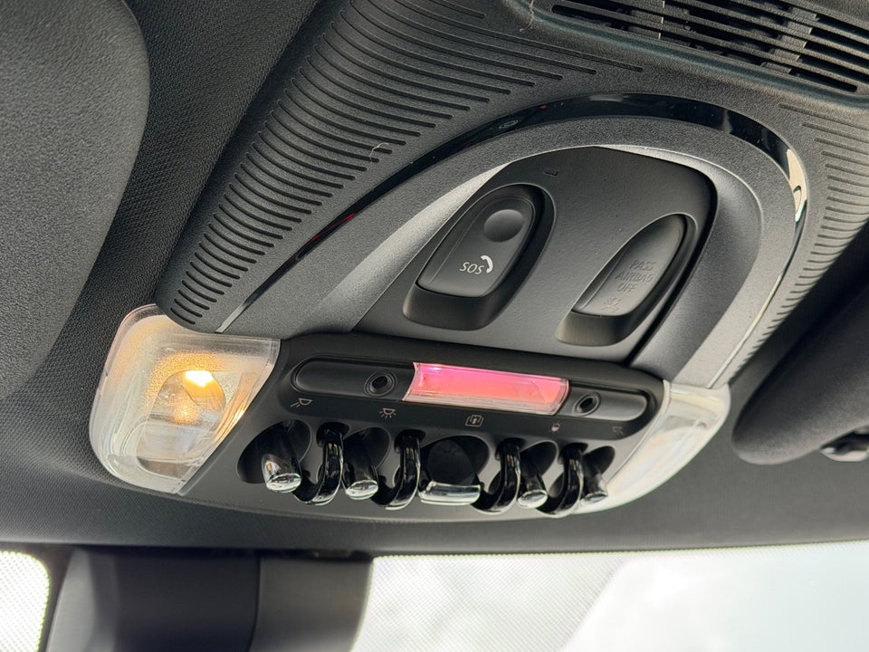 MINI Cooper SE Maximise 3d