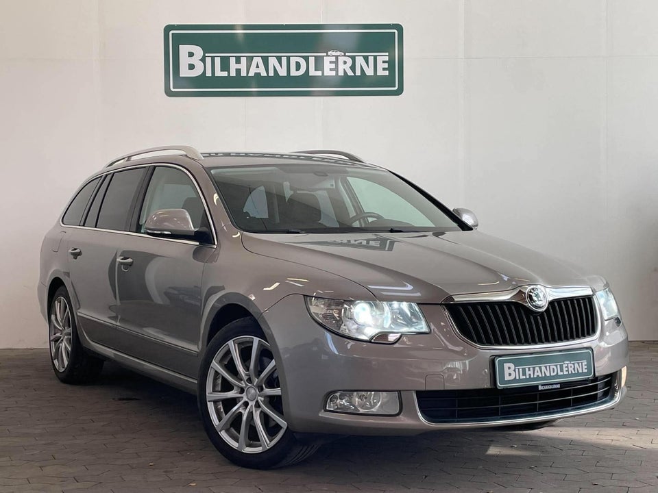 Skoda Superb 2,0 TDi 140 Ambition Combi DSG 5d
