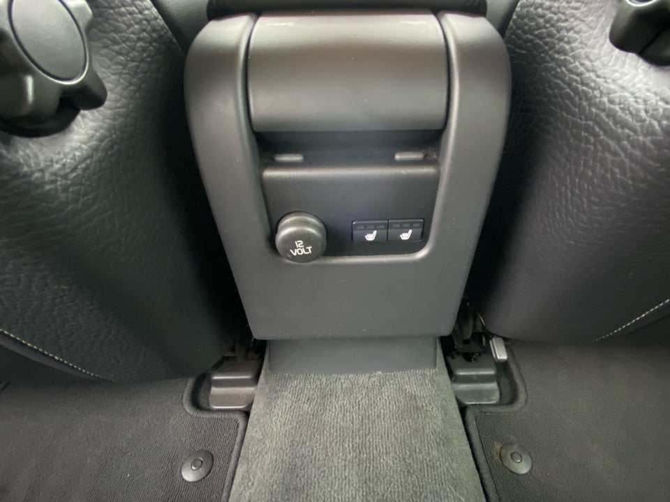 Volvo V60 1,6 T4 180 Summum aut. 5d