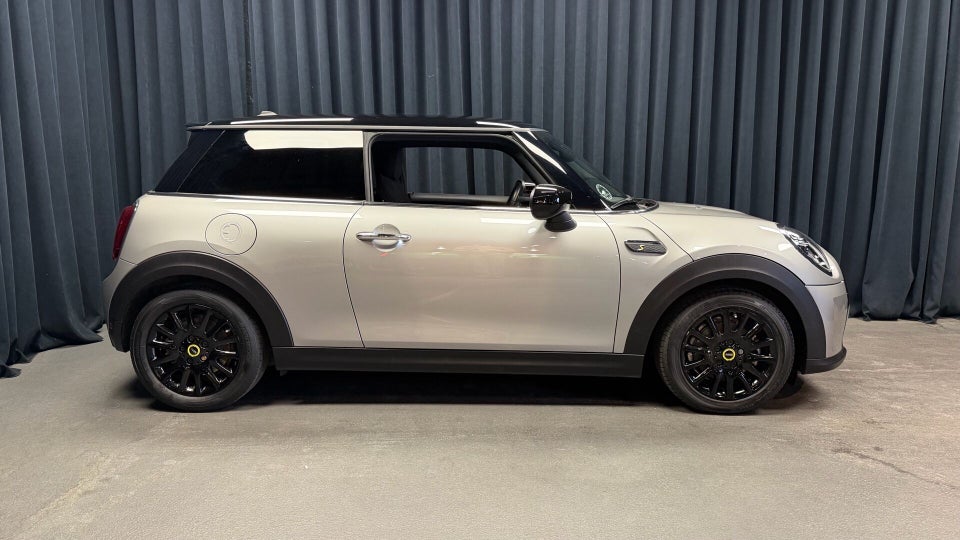 MINI Cooper SE Classic Trim 3d