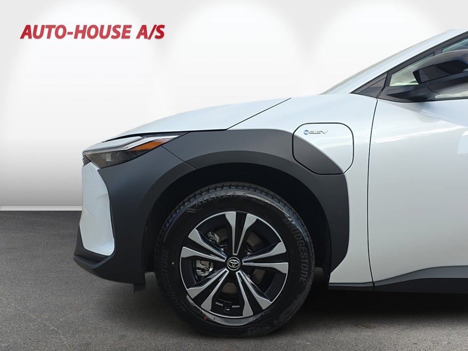 Toyota bZ4X 73 Active 5d