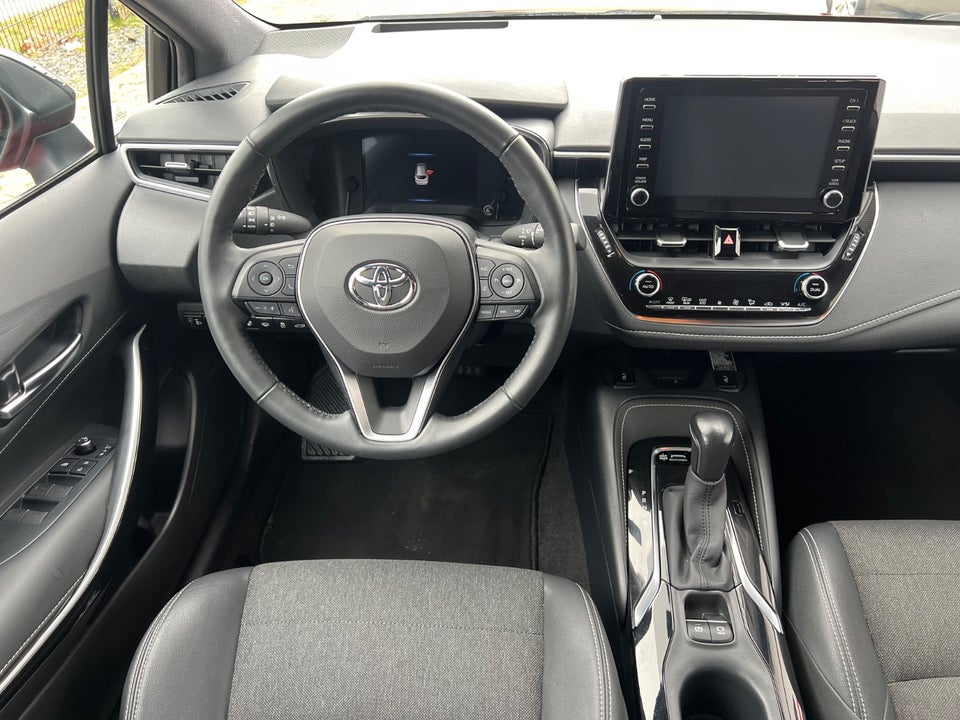 Toyota Corolla 1,8 Hybrid Active Premium Touring Sports MDS 5d