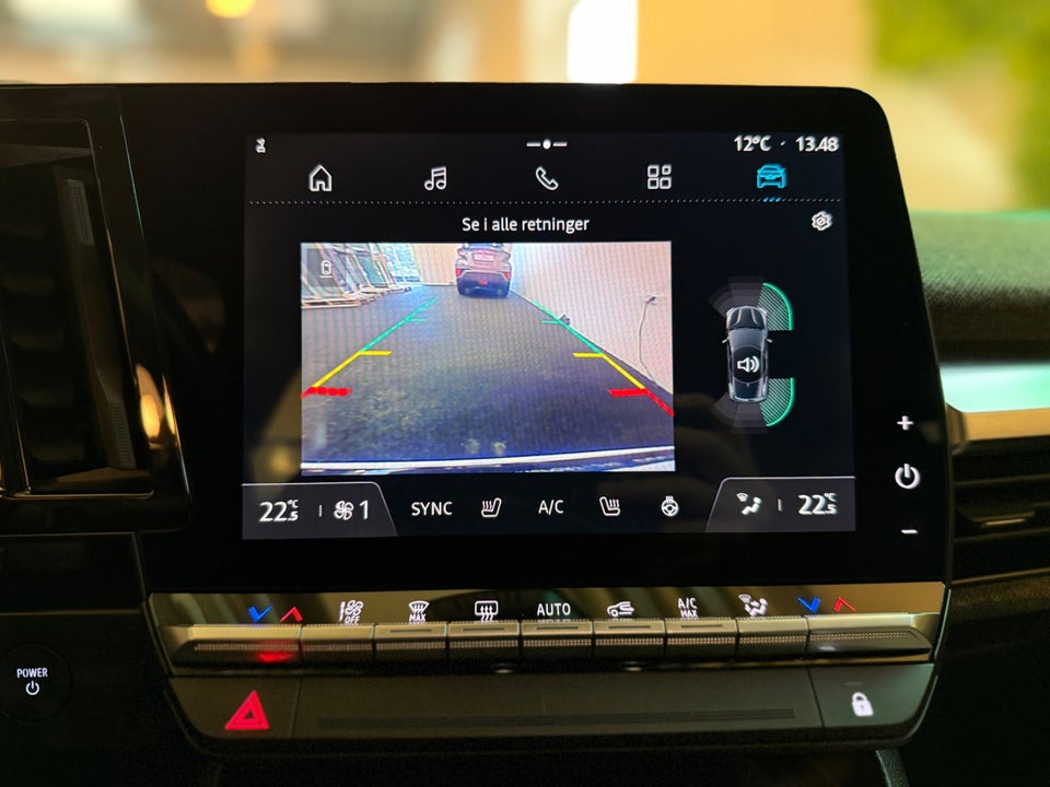 Renault Megane E-Tech 40 Equilibre 5d