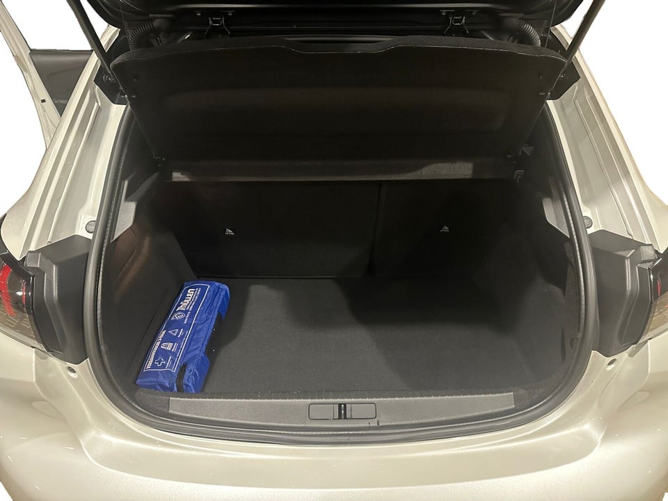 Peugeot e-208 50 GT Pack 5d