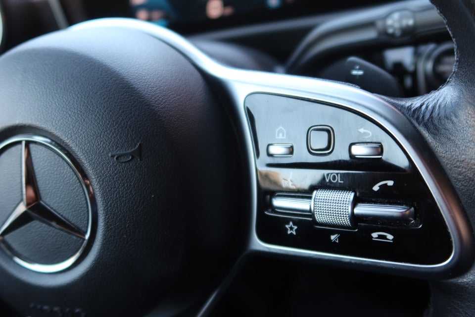 Mercedes A200 1,3 Progressive aut. 5d