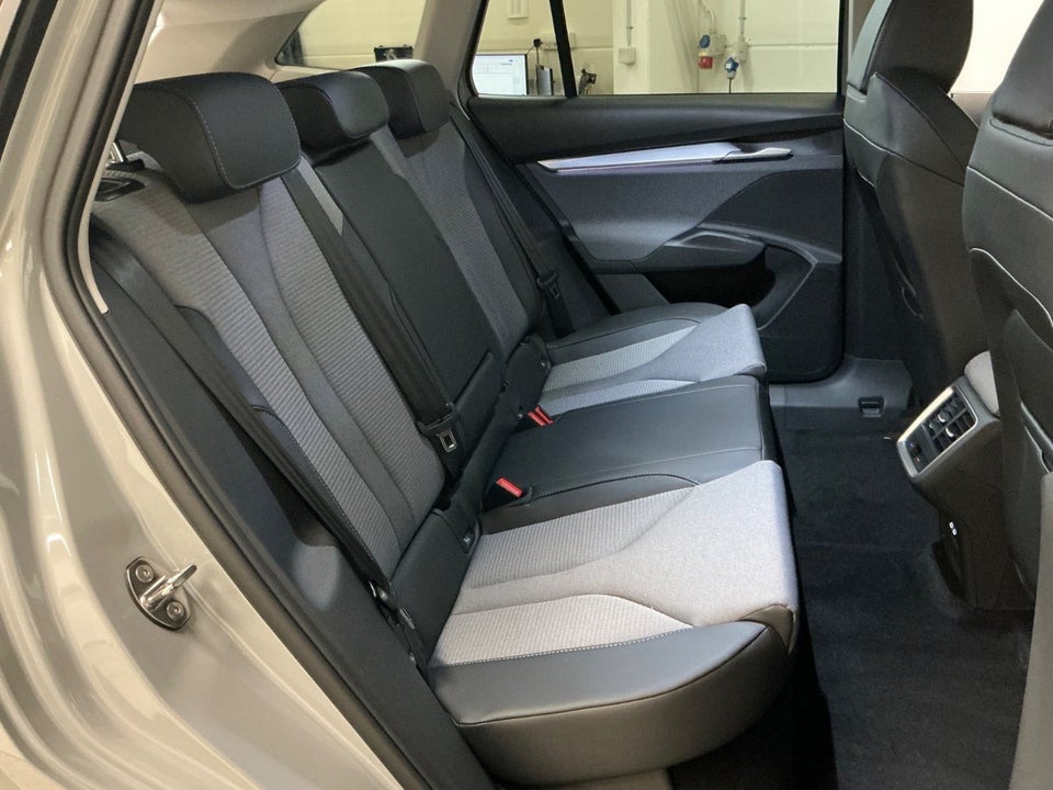 Skoda Enyaq 85 iV Loft 5d