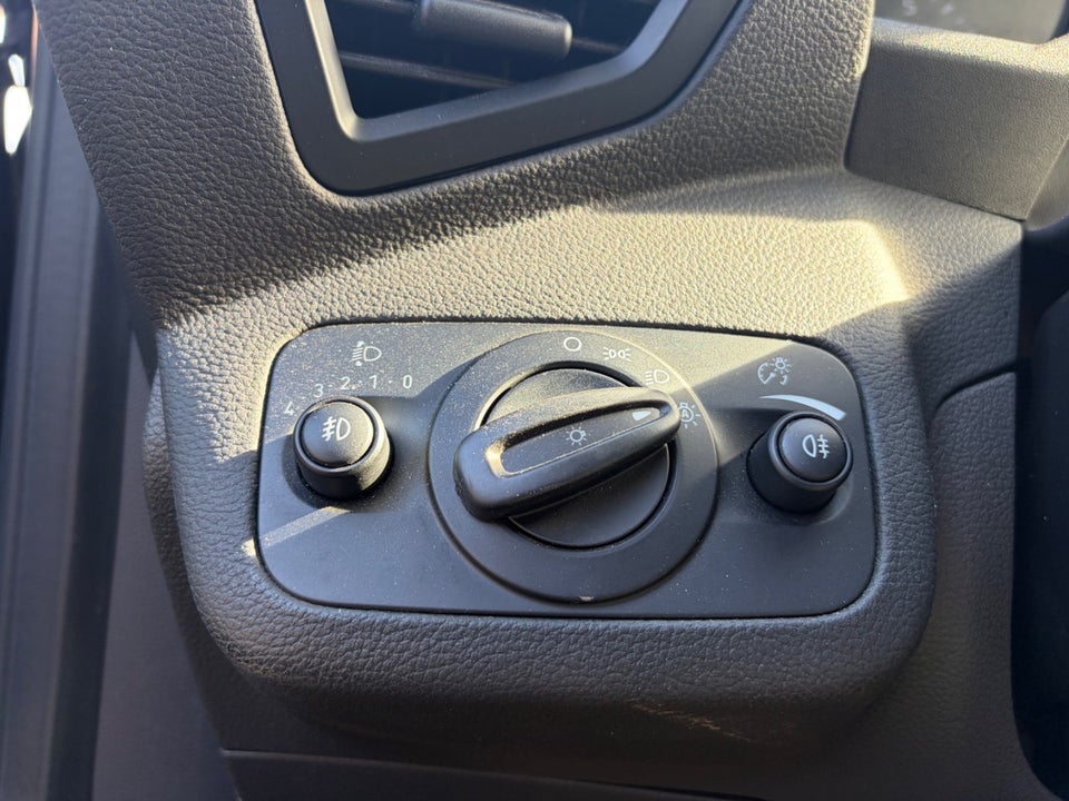 Ford C-MAX 1,0 SCTi 125 Titanium 5d