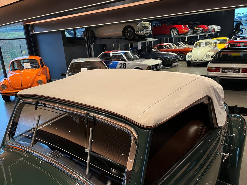 Ford V8 3,6 Cabriolet 2d