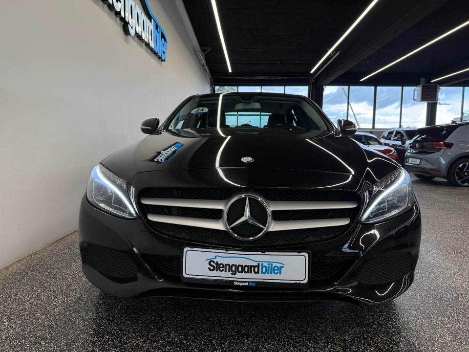 Mercedes C200 2,0 Avantgarde aut. 4d