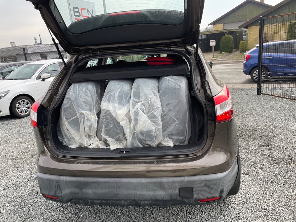 Nissan Qashqai 1,2 Dig-T 115 Visia 5d