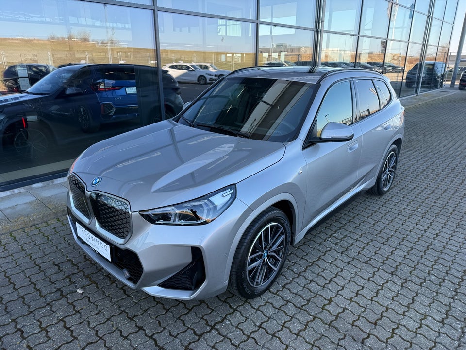 BMW iX1 eDrive20 M-Sport 5d