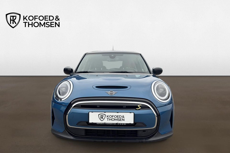 MINI Cooper SE Essential 3d