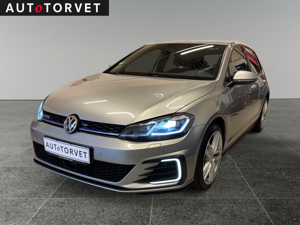 VW Golf VII 1,4 GTE DSG 5d