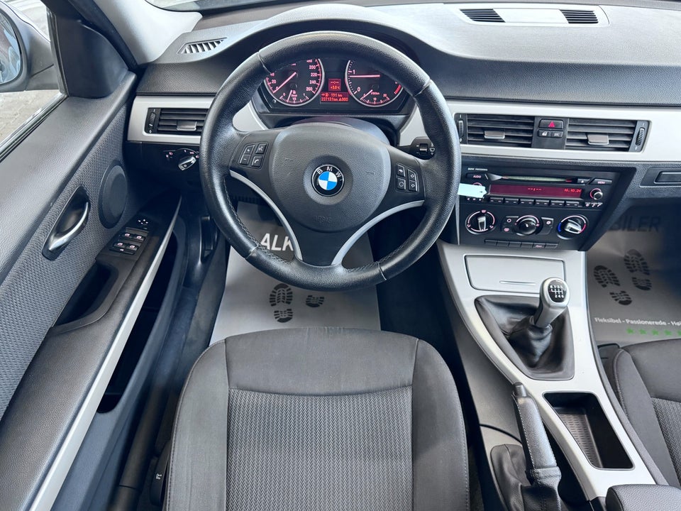 BMW 320d 2,0  4d