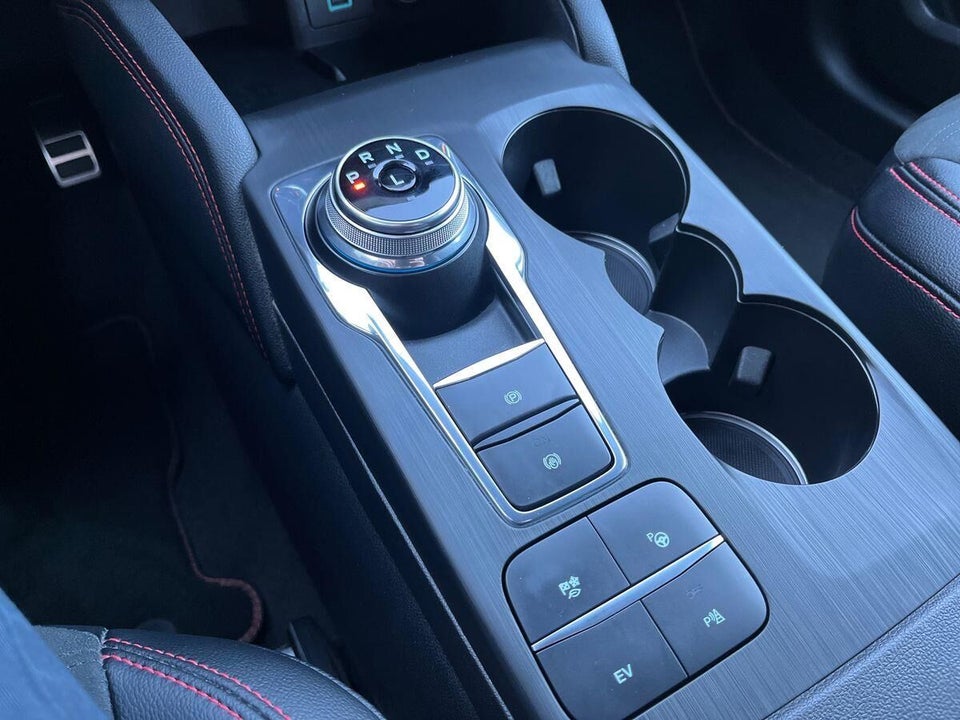 Ford Kuga 2,5 PHEV ST-Line X CVT 5d