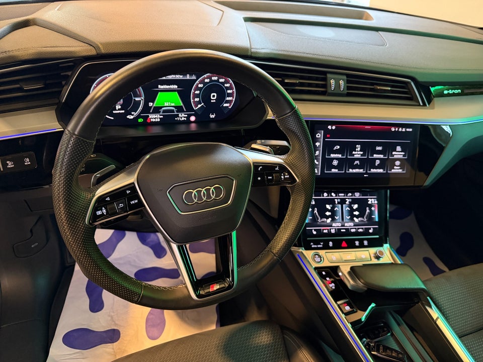 Audi Q8 e-tron 50 Advanced quattro 5d