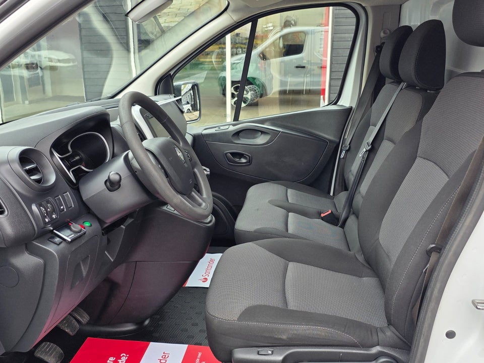 Renault Trafic T29 2,0 dCi 120 L2H1