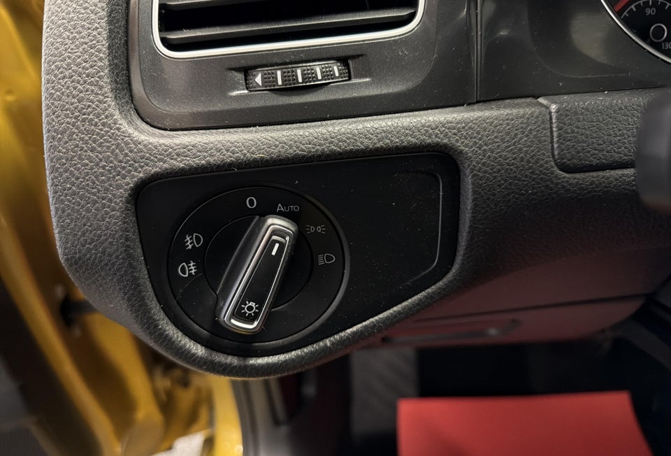 VW Golf VII 1,6 TDi 115 Comfortline Variant 5d