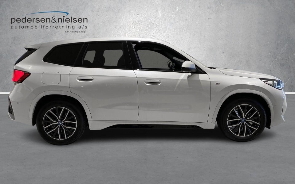 BMW iX1 eDrive20 M-Sport 5d