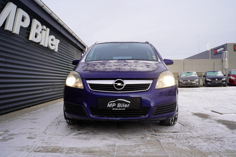 Opel Zafira 2,2 16V Comfort 5d