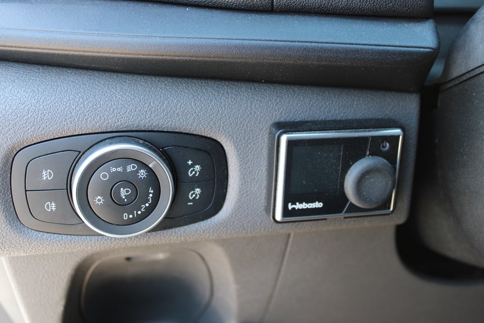 Ford Transit Custom 300 L2 2,0 TDCi 130 Trend