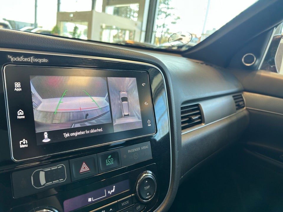 Mitsubishi Outlander 2,0 PHEV Instyle CVT 4WD 5d