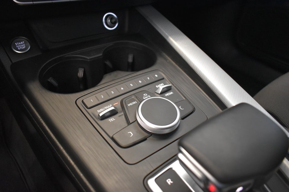 Audi A4 40 TFSi Sport Prestige Avant S-tr. 5d
