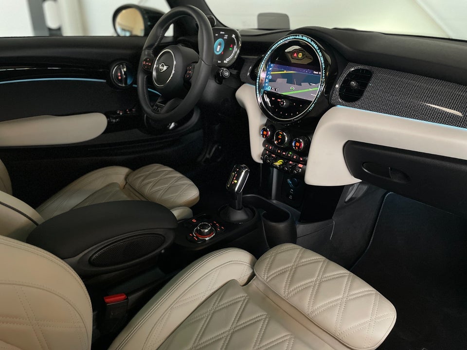 MINI Cooper SE Maximise 3d