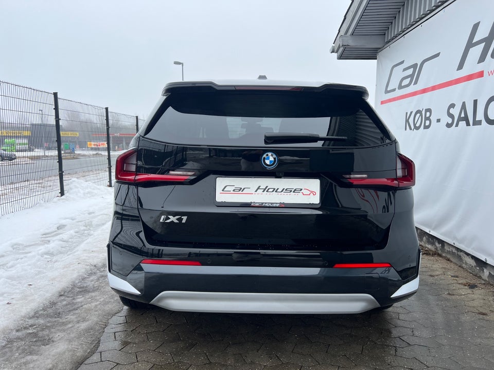 BMW iX1 xDrive30 M-Sport 5d