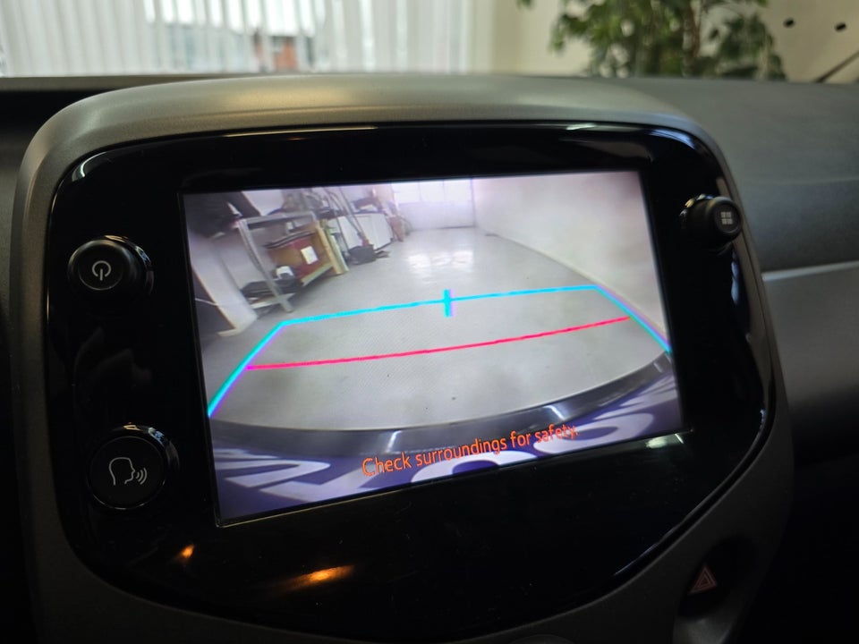 Toyota Aygo 1,0 VVT-i x-pression 5d