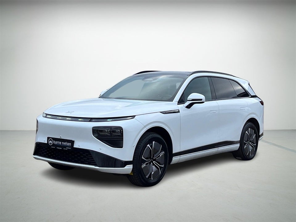 Xpeng G9 Long Range 5d