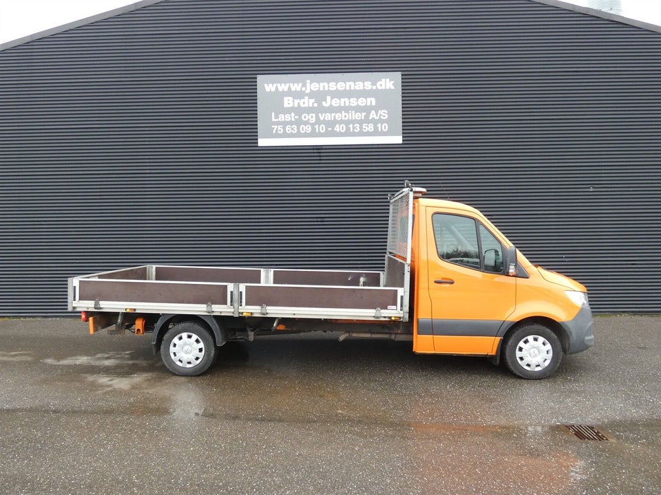 Mercedes Sprinter 319 3,0 CDi A3 Chassis aut. RWD 2d