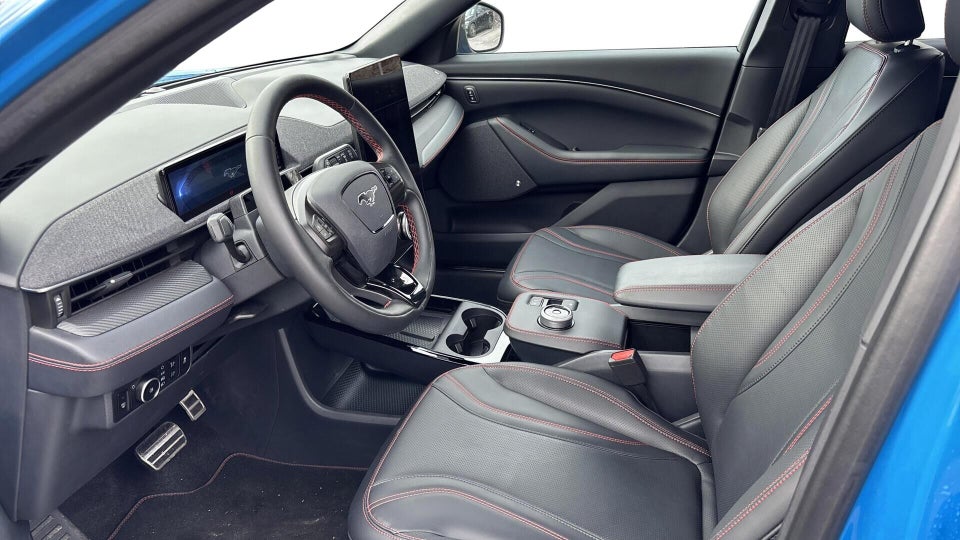 Ford Mustang Mach-E 70 Premium Standard Range AWD 5d