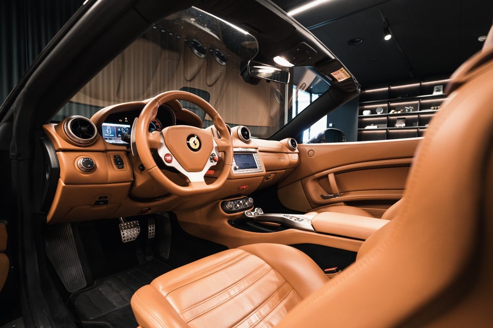 Ferrari California 4,3 F1 2d