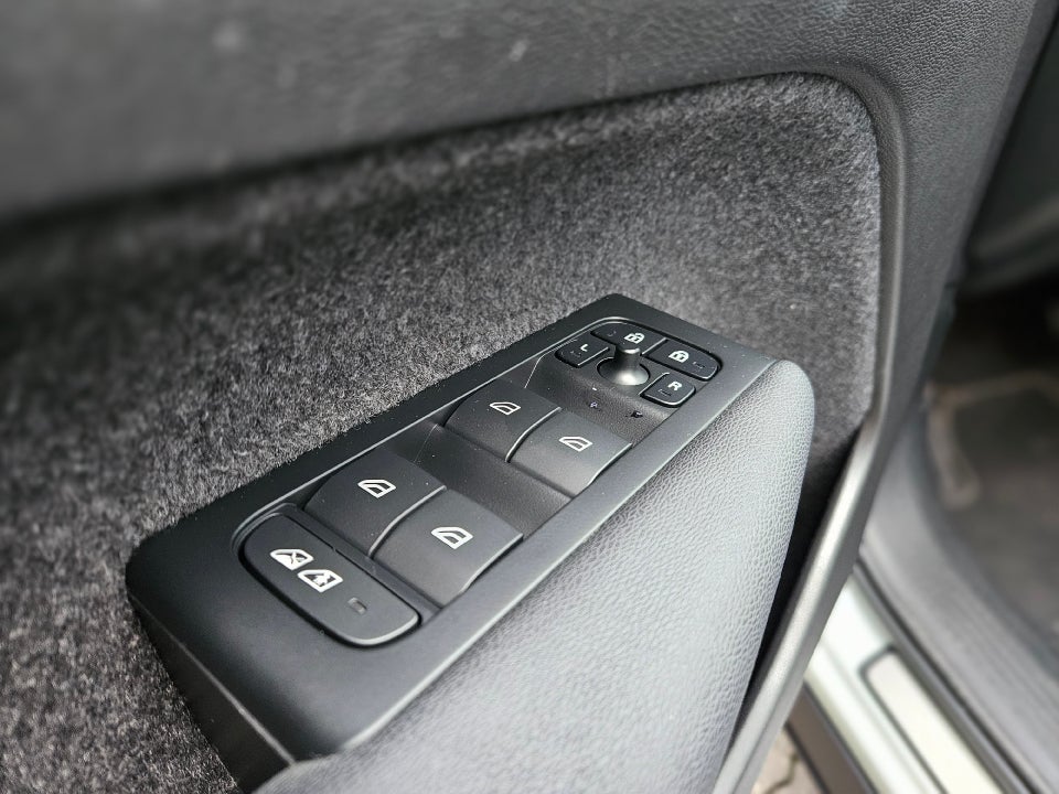 Volvo XC40 P6 ReCharge Ultimate 5d